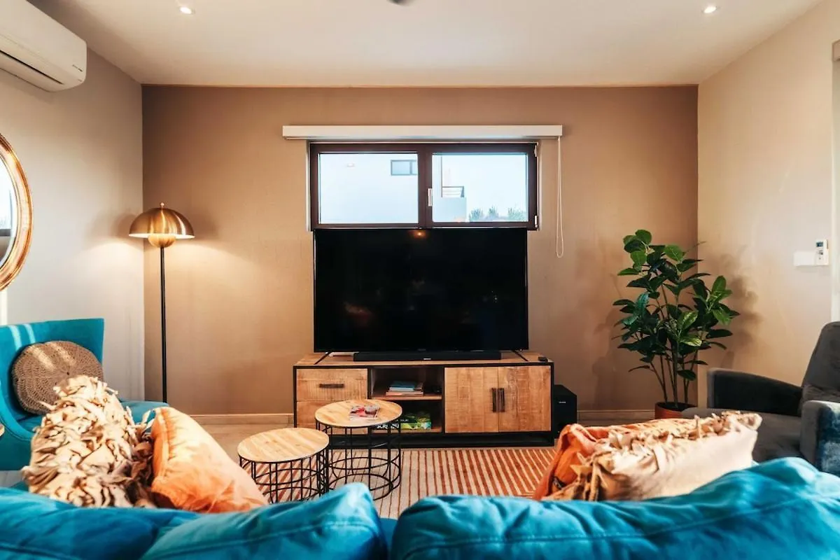 2Br Lxry Jansofat Tropic Oasis Apt & Pool ウィレムスタッド