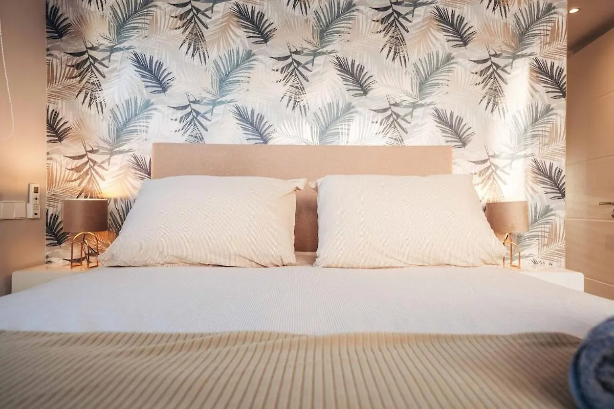 2Br Lxry Jansofat Tropic Oasis Apt & Pool Виллемстад