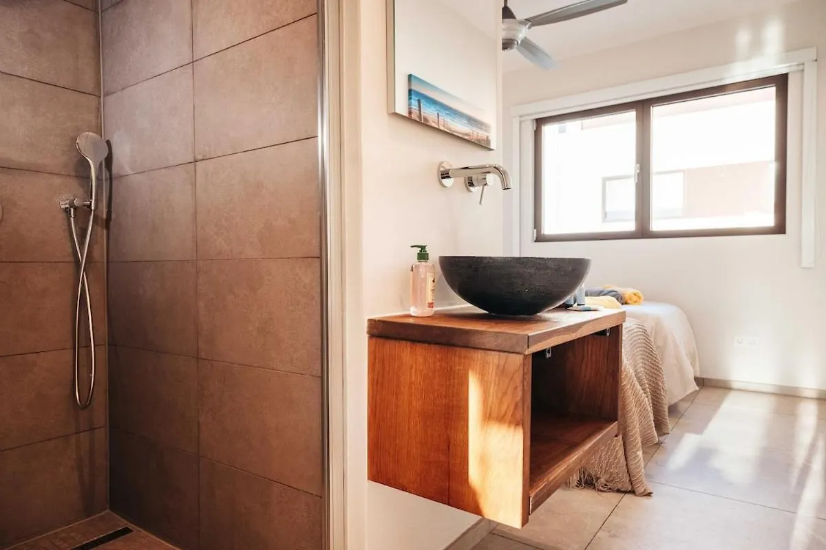 2Br Lxry Jansofat Tropic Oasis Apt & Pool Виллемстад Апартаменты