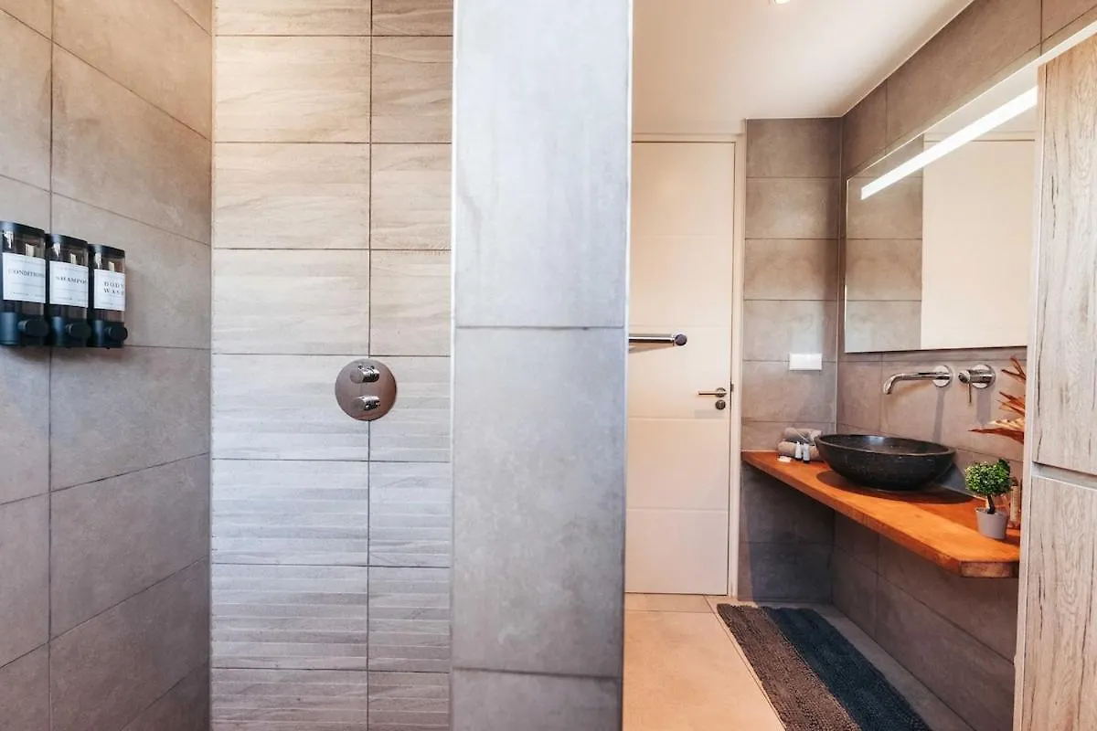 Апартаменты 2Br Lxry Jansofat Tropic Oasis Apt & Pool Виллемстад