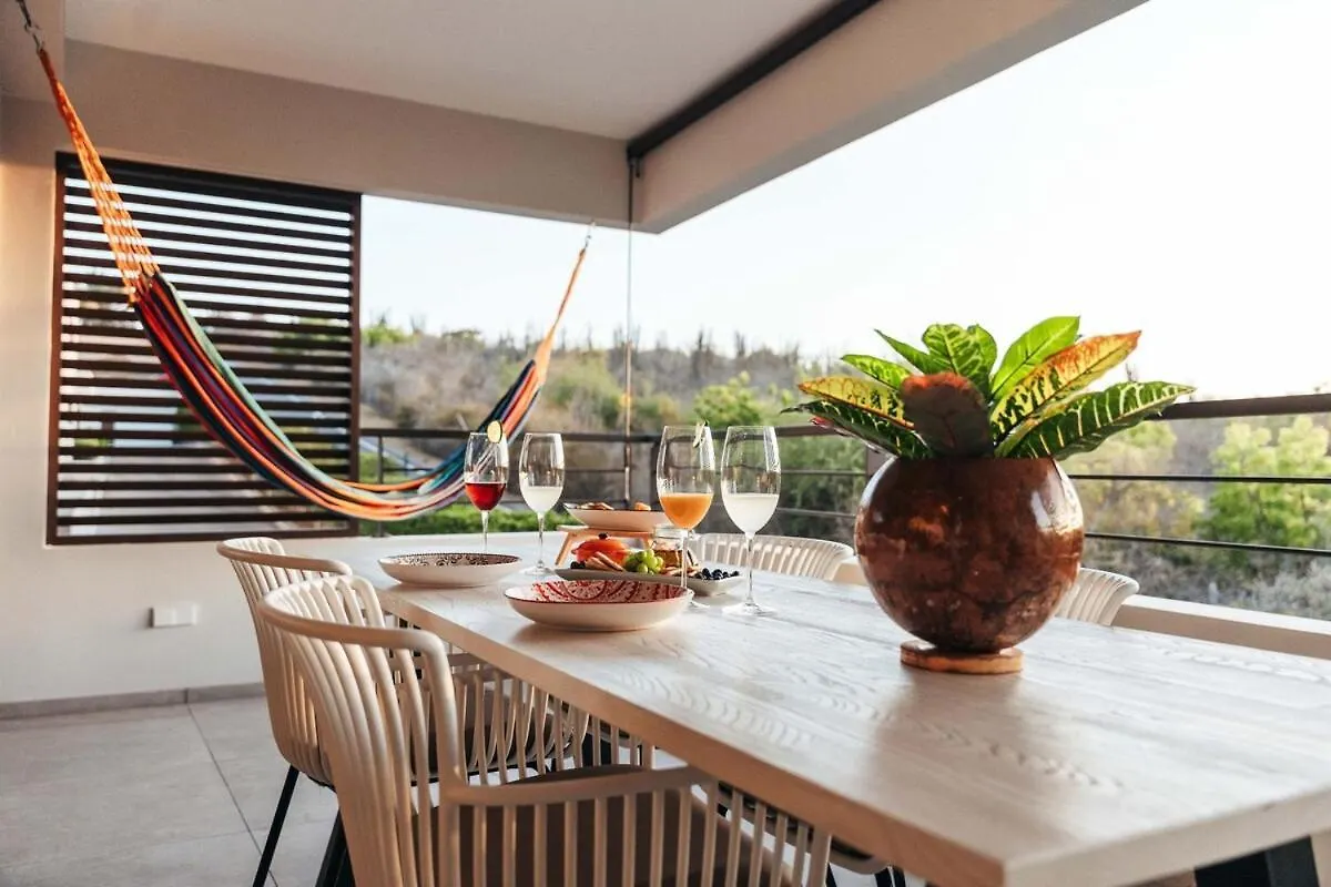 Апартаменты 2Br Lxry Jansofat Tropic Oasis Apt & Pool Виллемстад