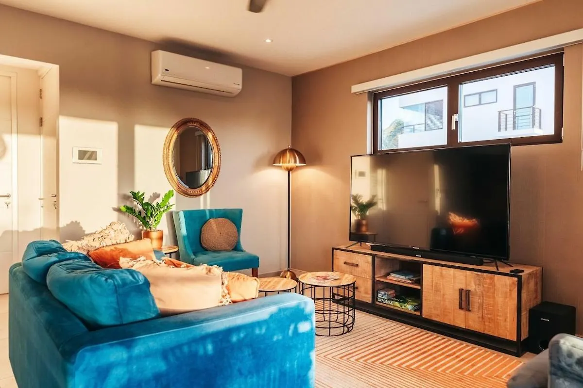 2Br Lxry Jansofat Tropic Oasis Apt & Pool 威廉斯塔德 0*,
