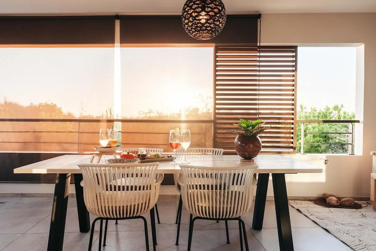 2Br Lxry Jansofat Tropic Oasis Apt & Pool 威廉斯塔德 库拉索